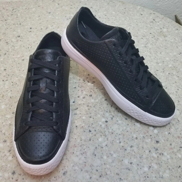 Converse All Star Chuck Taylor Men 7/ Women 8.5 - Picture 5 of 7